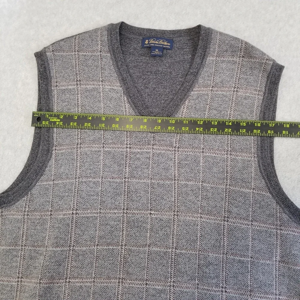 Brooks Brothers Sweater Vest Mens Extra Large Gray Merino Wool Plaid VTG